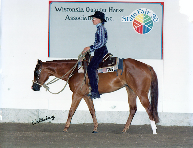 Diane Maccani showing a Quarter Horse